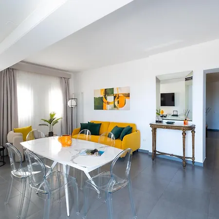 Yourhome - Domus Rubina アパート